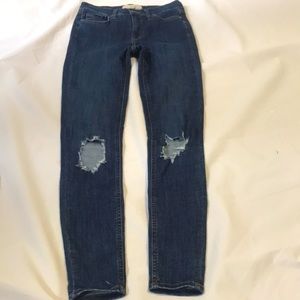 Free People Ripped Hole Distressed Knee Skinny Jeans Size 26